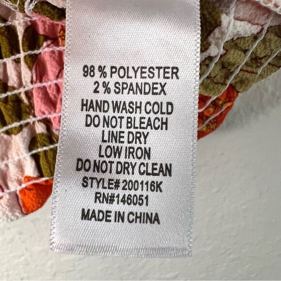 MONTEAU floral smock crop top EUC small - Picture 2 of 3